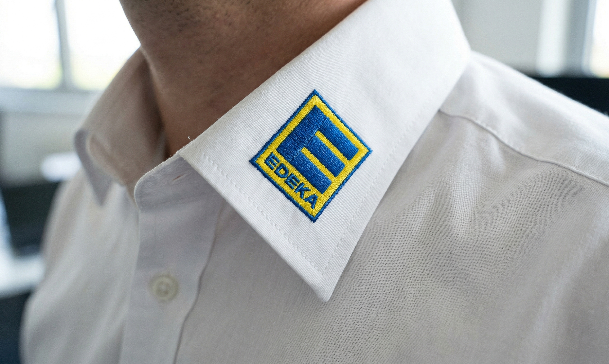 olymp-hemd-wei-kragen-besticken