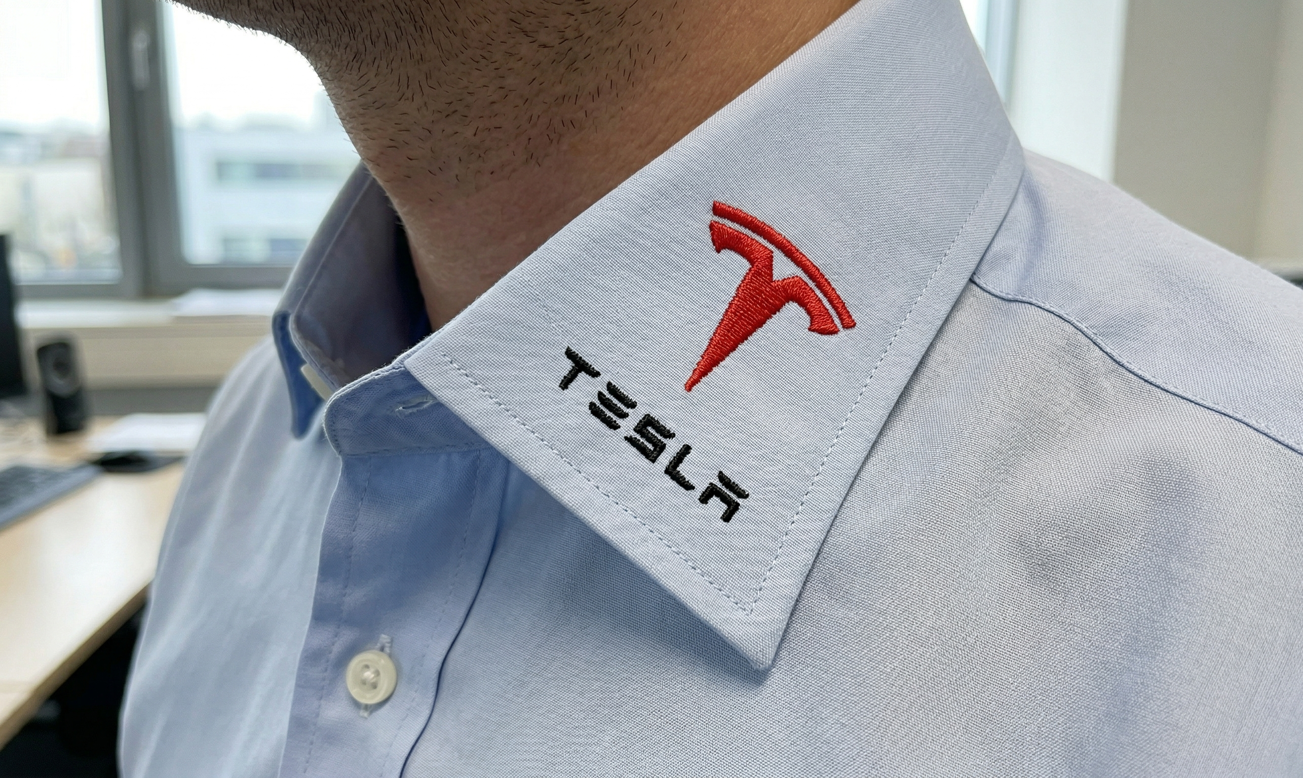 OLYMP Hemdkragen bestickt – Corporate Fashion Kragenbestickung bei Printerado, Erlangen und Fürth